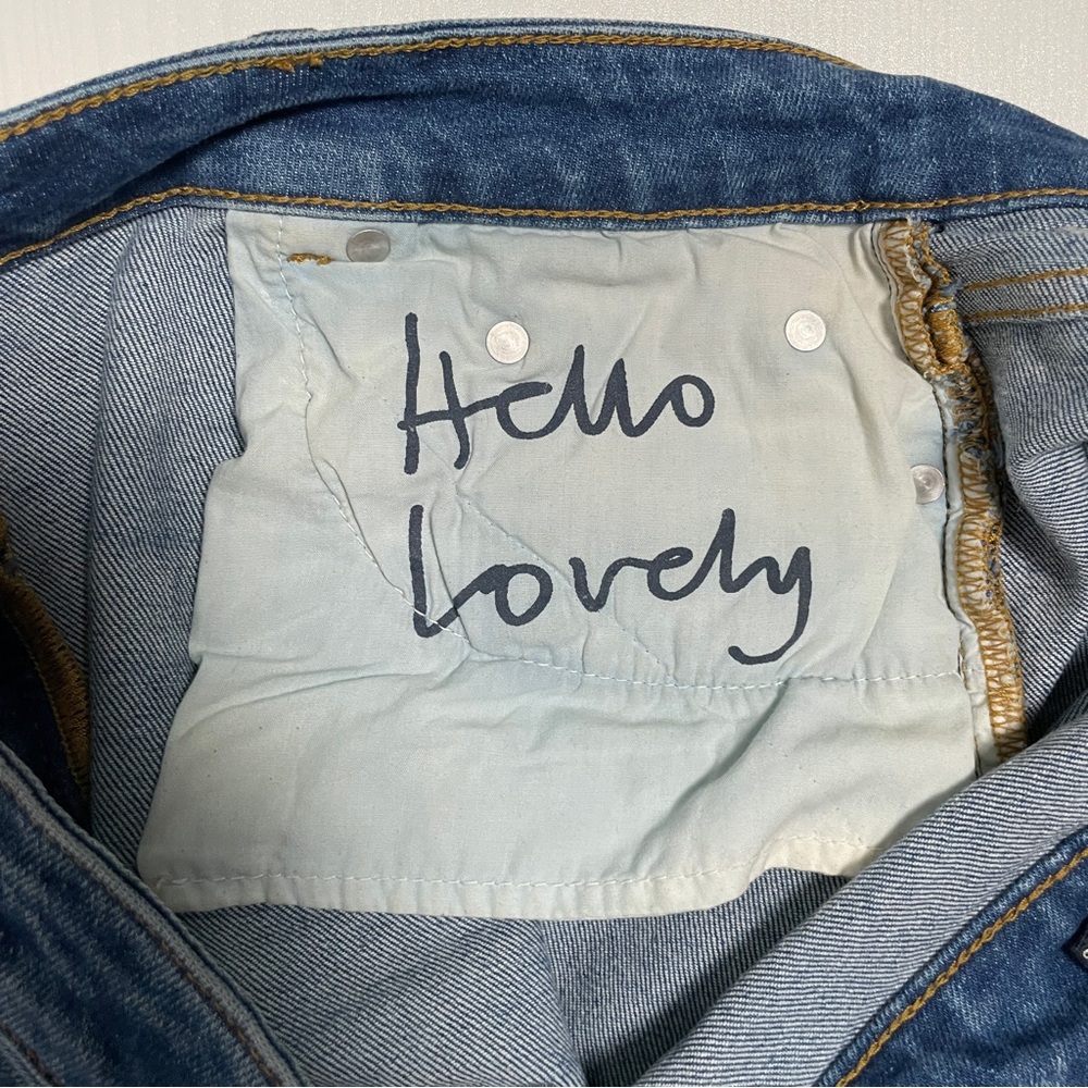 Boden Women's Denim Salcome Short Size 6 NWOT - Picture 3 of 12